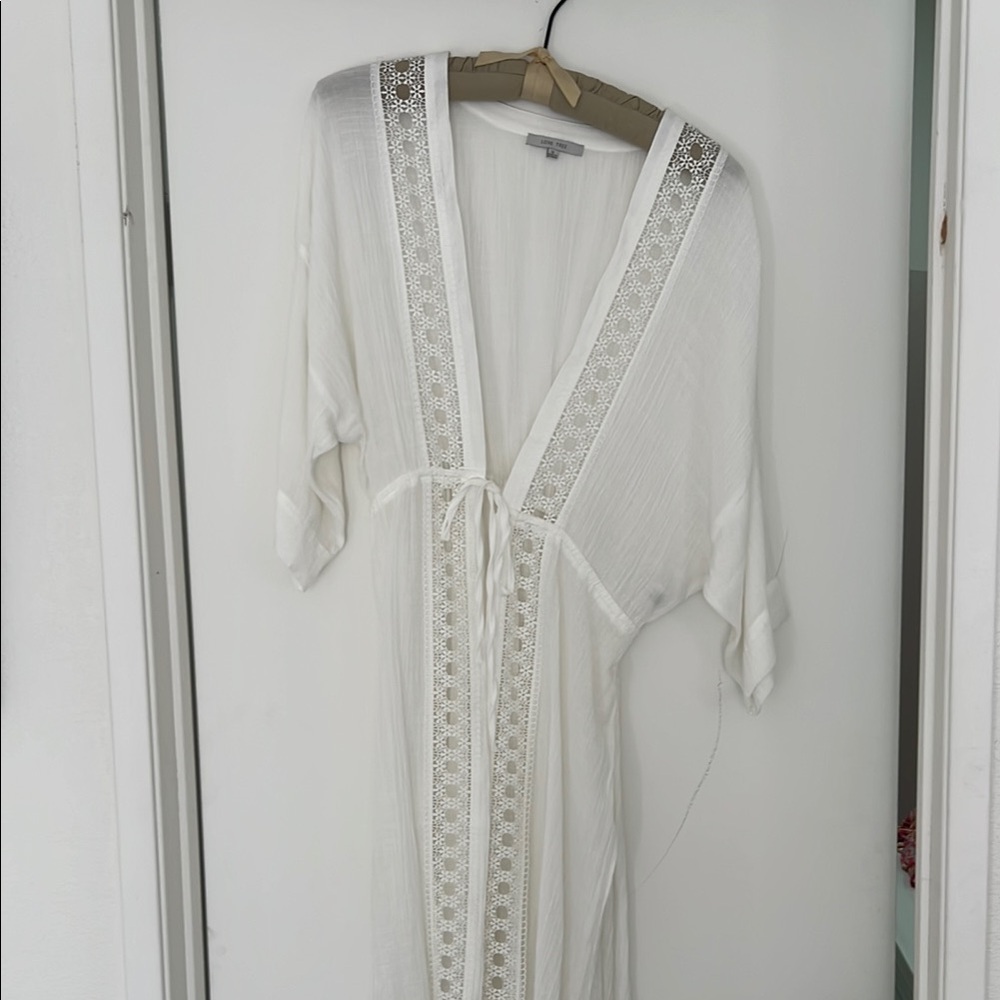 Love Tree White Swim Robe with Lace Trim and Flowing Sleeves